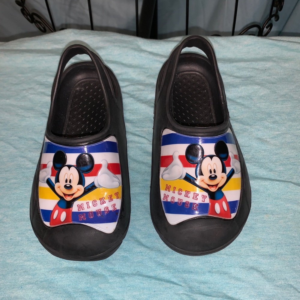 Mickey slip on clogs boys 11/12